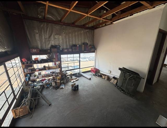 800M² WAREHOUSE TO LET IN PRETORIA WEST